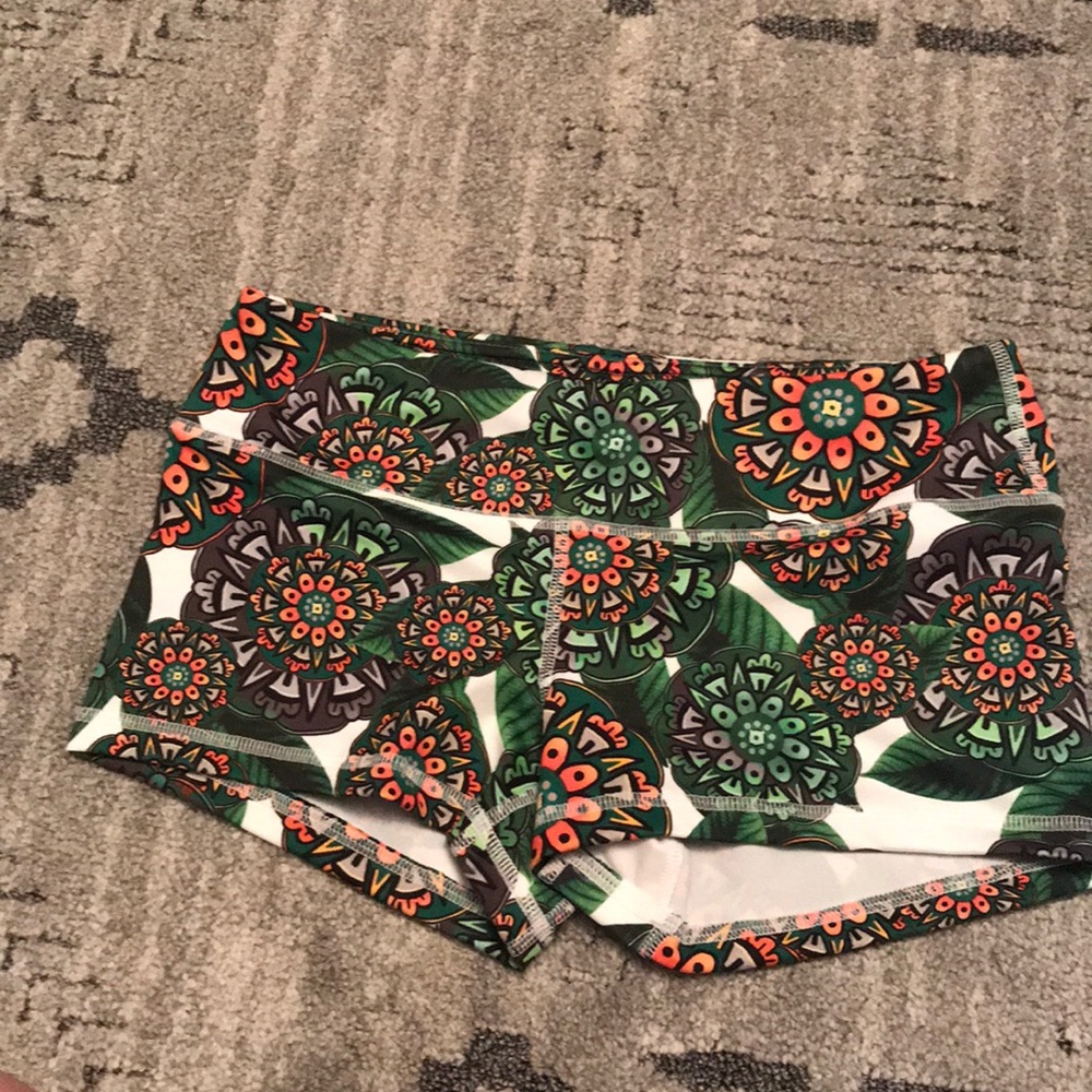 Fleo Mandala Original Style Shorts